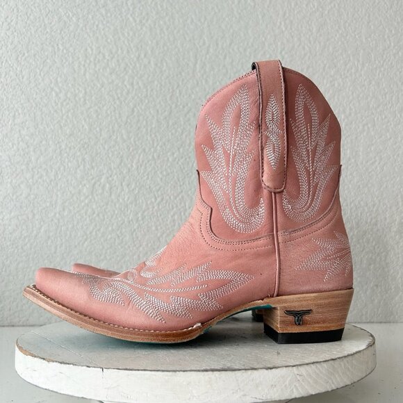 NIB Lane LEXINGTON Womens Cowboy
Bootie 8 Pink Western Cowgirl
Short Ankle Boots - Picture 4 of 11